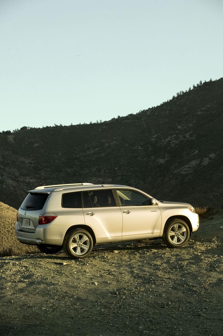  Toyota Highlander 2008 года  (фото 22 из 34)
